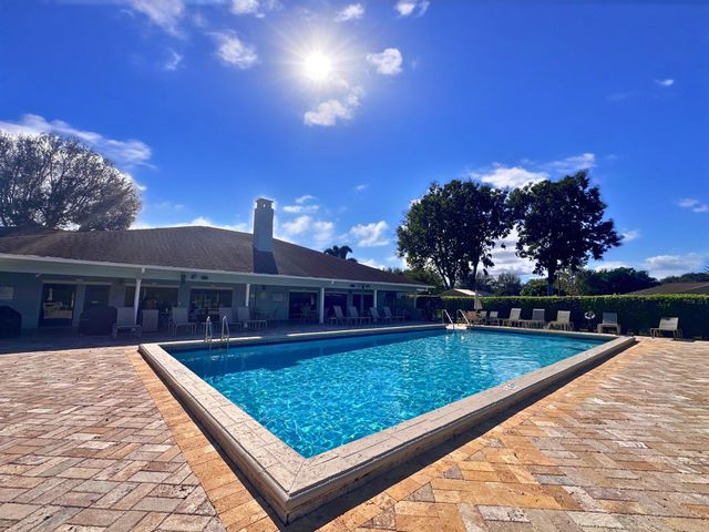 9750 Tabebuia Tree Drive A, Boynton Beach, FL 33436