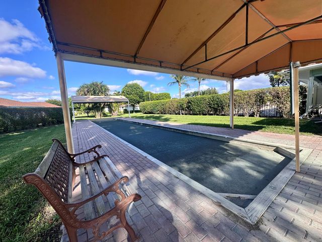 9750 Tabebuia Tree Drive A, Boynton Beach, FL 33436
