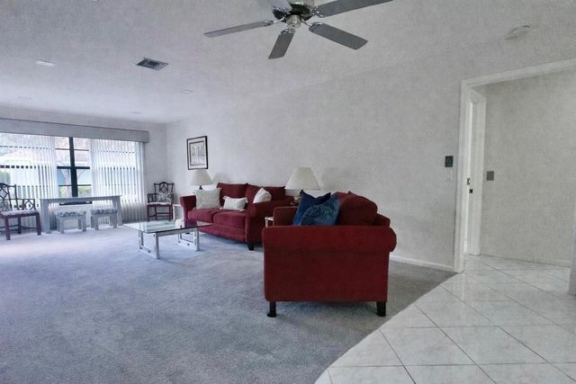 9750 Tabebuia Tree Drive A, Boynton Beach, FL 33436