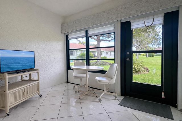 9750 Tabebuia Tree Drive A, Boynton Beach, FL 33436