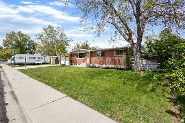 121 S INGLEWOOD DR, Orem, UT 84097