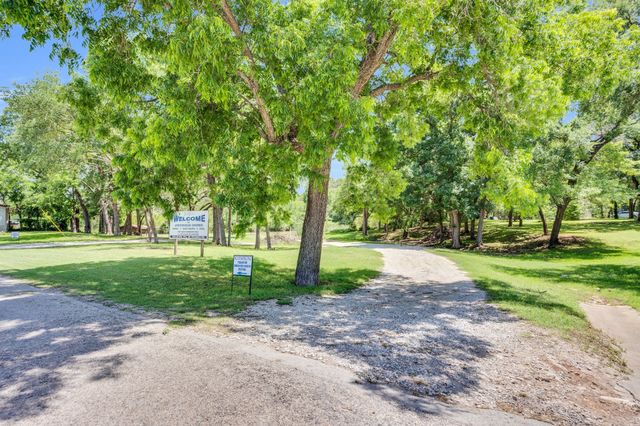 5426 Highview Drive, Granbury, TX 76048