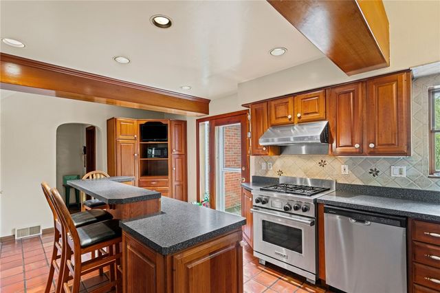 1445 Dutch Ridge Rd, Brighton Twp, PA 15009