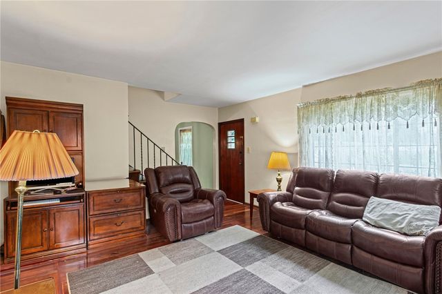 1445 Dutch Ridge Rd, Brighton Twp, PA 15009