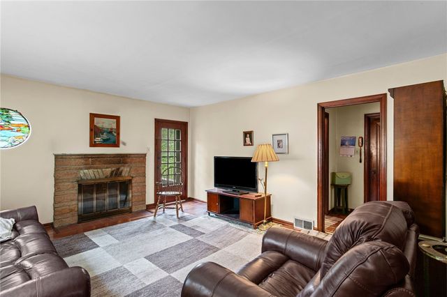 1445 Dutch Ridge Rd, Brighton Twp, PA 15009