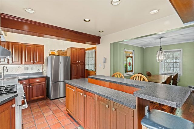 1445 Dutch Ridge Rd, Brighton Twp, PA 15009