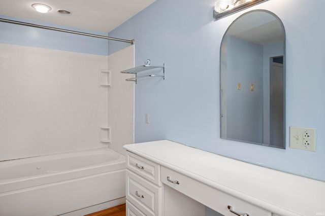 601 N Bittersweet Lane, Muncie, IN 47304