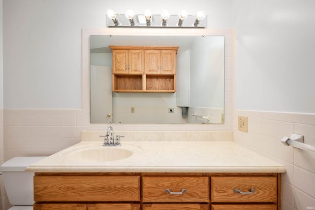 601 N Bittersweet Lane, Muncie, IN 47304