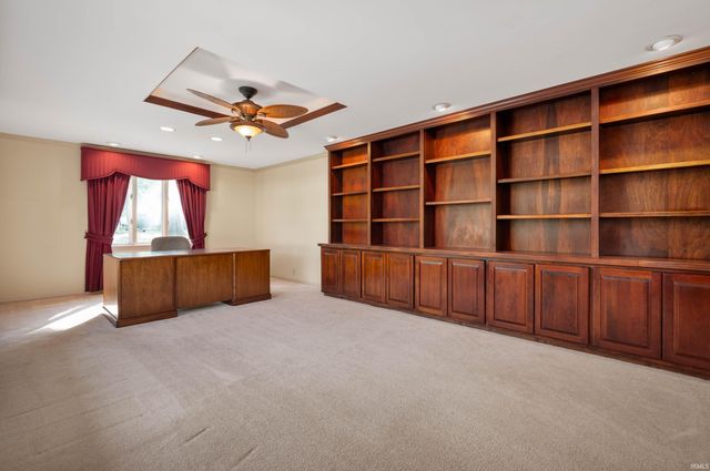 601 N Bittersweet Lane, Muncie, IN 47304