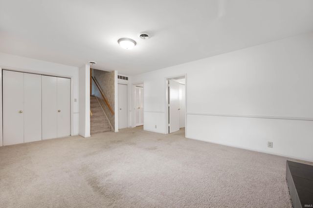 601 N Bittersweet Lane, Muncie, IN 47304