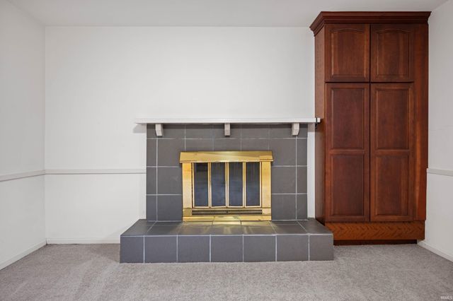 601 N Bittersweet Lane, Muncie, IN 47304