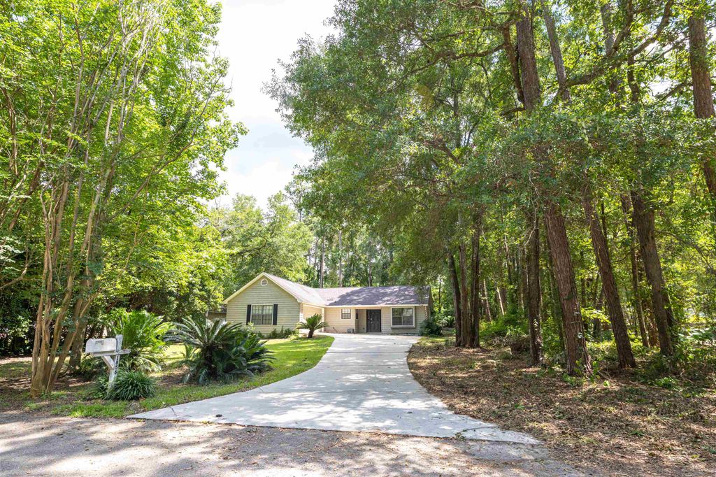 1856 Bridgemont Trail, Tallahassee, FL 32312