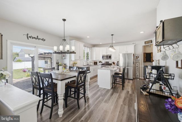 765 DEVONSHIRE DR, Williamstown, NJ 08094