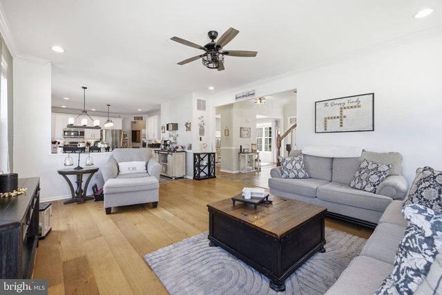 765 DEVONSHIRE DR, Williamstown, NJ 08094