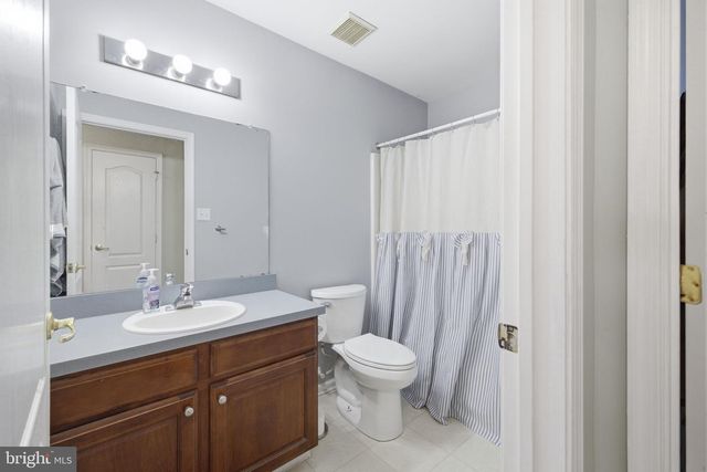 765 DEVONSHIRE DR, Williamstown, NJ 08094