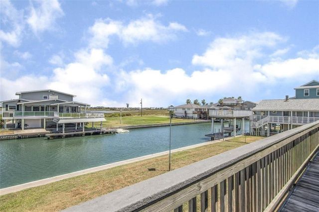 3702 Spanish Wells Road, Galveston, TX 77554