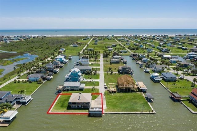3702 Spanish Wells Road, Galveston, TX 77554