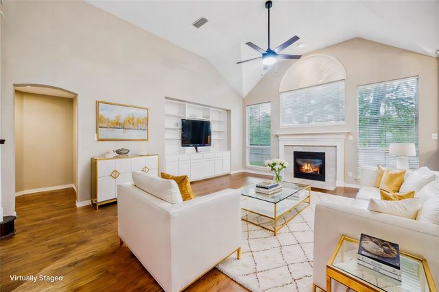 712 Heatherglen Drive, Southlake, TX 76092