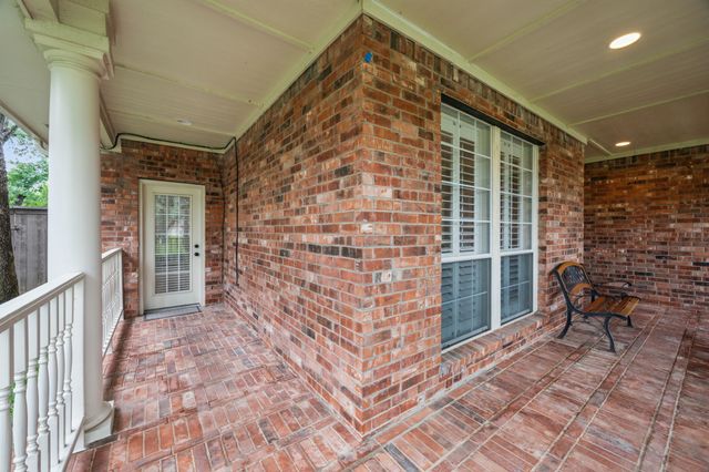 712 Heatherglen Drive, Southlake, TX 76092