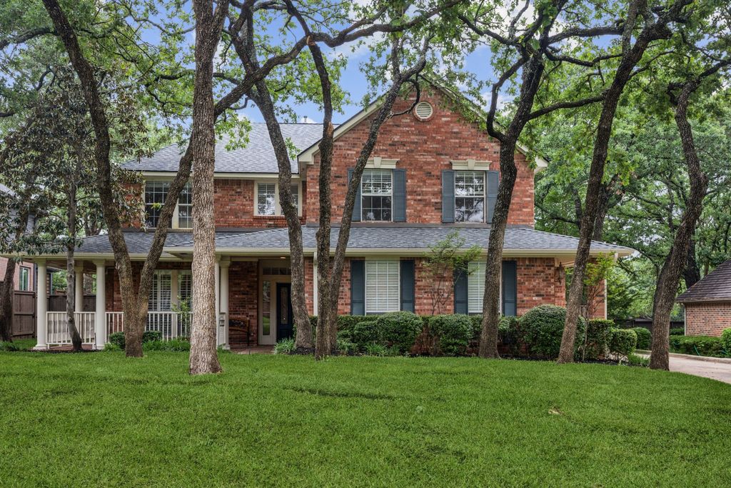 712 Heatherglen Drive, Southlake, TX 76092