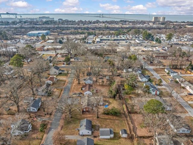 619 73rd ST, Newport News, VA 23605