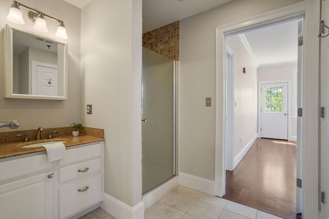 87 Dix St 8, Boston, MA 02122