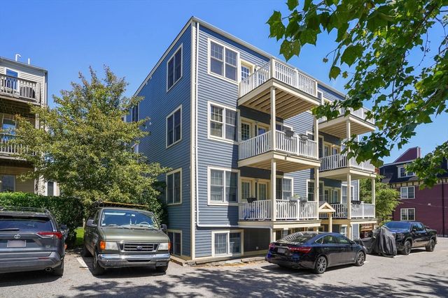 87 Dix St 8, Boston, MA 02122