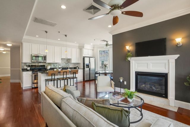 87 Dix St 8, Boston, MA 02122