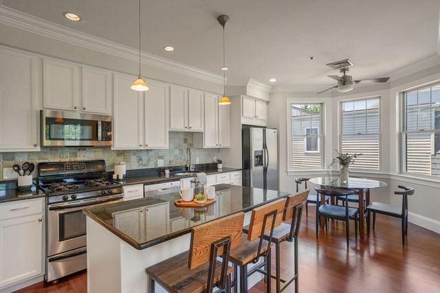 87 Dix St 8, Boston, MA 02122