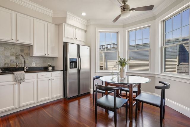 87 Dix St 8, Boston, MA 02122