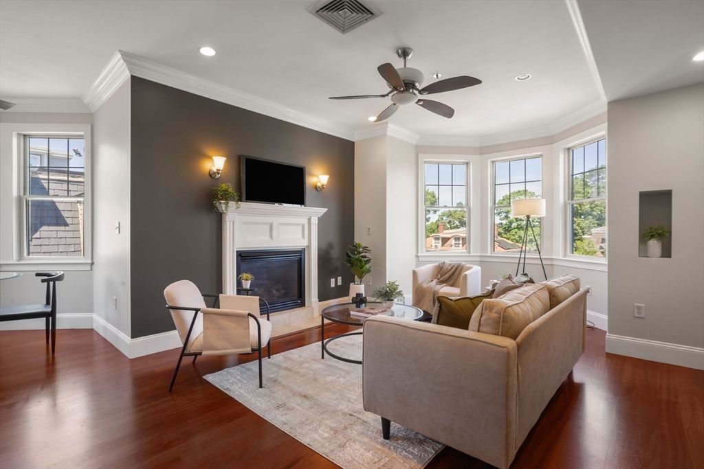 87 Dix St 8, Boston, MA 02122