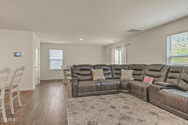 1228 Cherry Grove, Greeneville, TN 37745