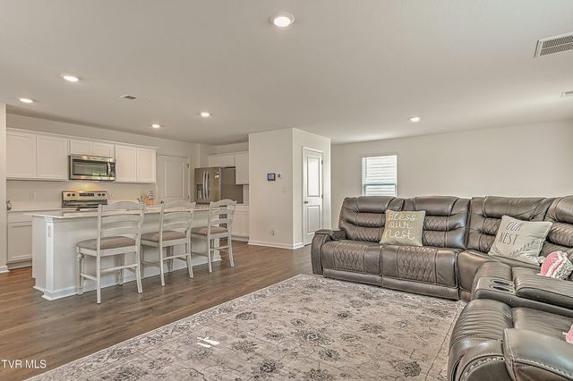1228 Cherry Grove, Greeneville, TN 37745