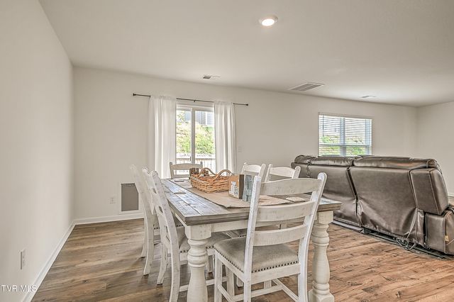 1228 Cherry Grove, Greeneville, TN 37745