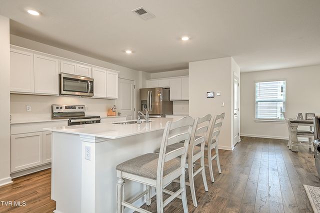 1228 Cherry Grove, Greeneville, TN 37745