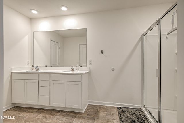 1228 Cherry Grove, Greeneville, TN 37745