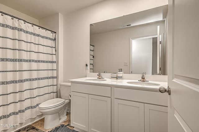 1228 Cherry Grove, Greeneville, TN 37745