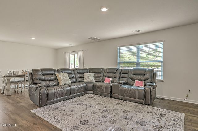1228 Cherry Grove, Greeneville, TN 37745