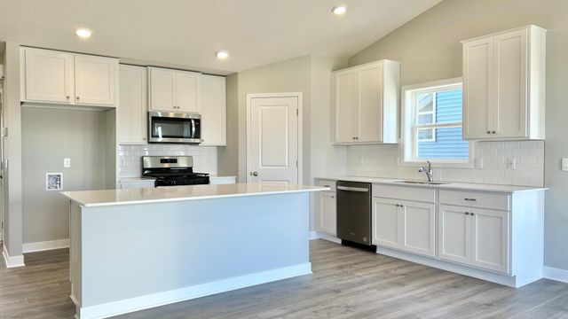 2260 Latour Drive, Shakopee, MN 55379