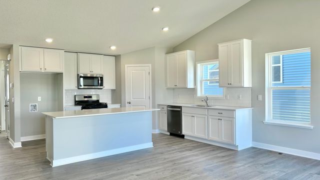 2260 Latour Drive, Shakopee, MN 55379