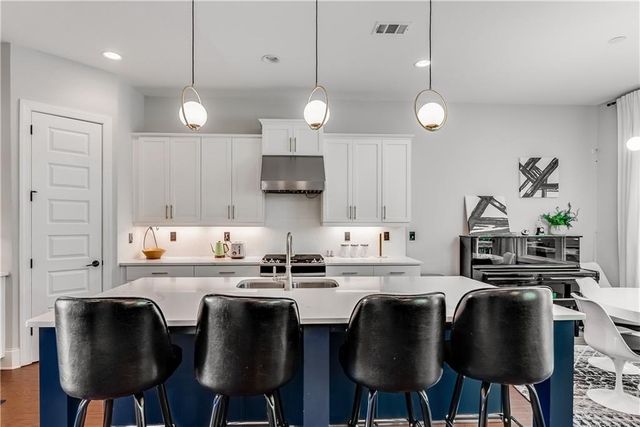 1884 Commons NW Place, Atlanta, GA 30318