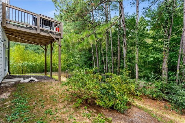 1884 Commons NW Place, Atlanta, GA 30318