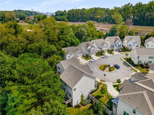 1884 Commons NW Place, Atlanta, GA 30318