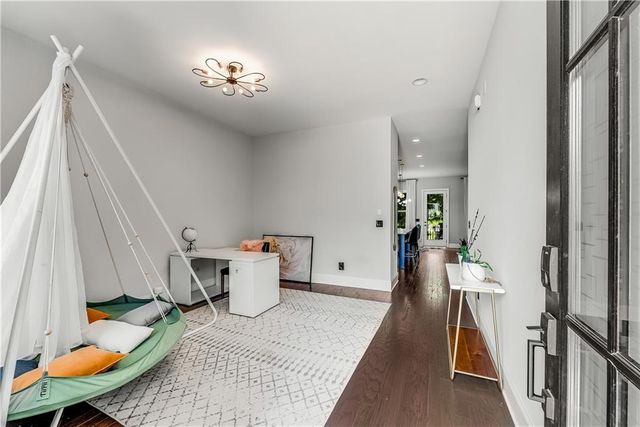 1884 Commons NW Place, Atlanta, GA 30318