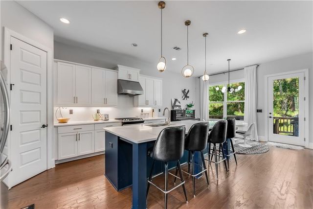 1884 Commons NW Place, Atlanta, GA 30318