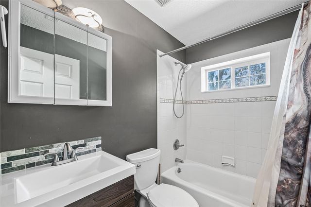 2950 KINGS ROAD, St Augustine, FL 32086