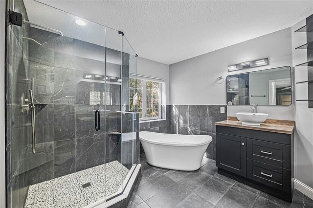 2950 KINGS ROAD, St Augustine, FL 32086