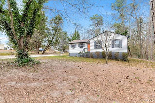 7252 Marimel Ln, Mechanicsville, VA 23111