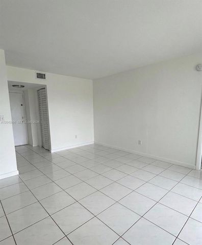2055 SW 122nd Ave 327, Miami, FL 33175