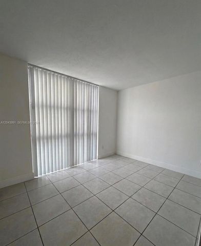 2055 SW 122nd Ave 327, Miami, FL 33175
